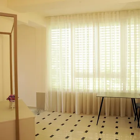 Mejsi Apartment